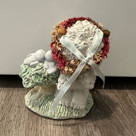 Dreamsicle Collectible Bird in Hand Figurine - Picture 2 of 5